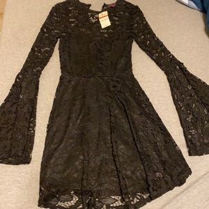 NWT Lace Dress with Beautiful Detailed Sleeves